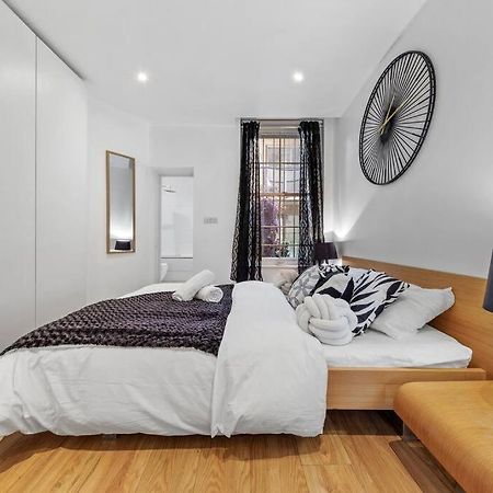 3 Bedroom Flat In Haymarket London Sleeps 14 Hy1 Exteriér fotografie