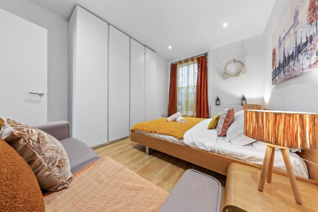 3 Bedroom Flat In Haymarket London Sleeps 14 Hy1 Exteriér fotografie